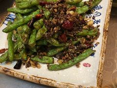 -黄桷树曹家私房菜(江与城店)