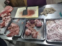 -标记美食新鲜猪杂(兴南大道店)