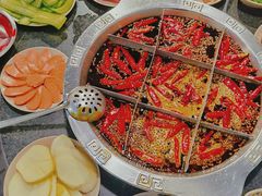 -洞亭火锅(防空洞总店)