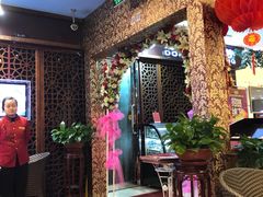等位区-东四民芳餐厅(世茂工三店)