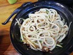 -丽虹云南过桥米线(兴工街店)