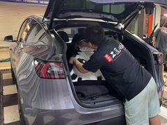 -鲨鱼皮汽车凹陷玻璃修复(静安店)