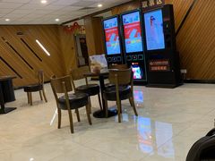 -大光明丽星VIP影城(昌里路杜比全景声店)