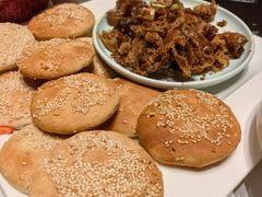 -梅利汴京烤鸭•开封豫菜地标店(东大街店)
