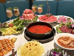 -贵府酸汤牛肉火锅·贵州老字号(飞山街店)