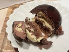-VERIE BAKEHOUSE