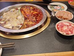 -沸炉重庆老火锅(军事博物馆店)