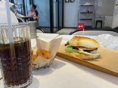 -必胜客(松雷店)