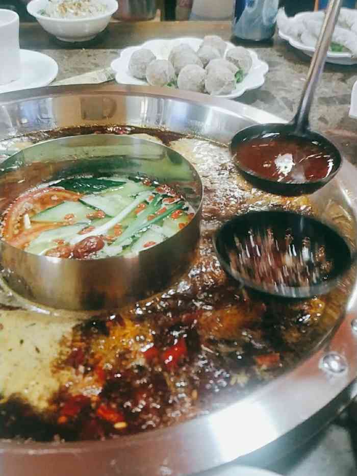 重庆露凝香老火锅-"在成都相比较能吃到那么一点重庆火锅的意思.