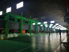 -健龙森俱乐部·游泳·健身·羽毛球综合体育馆
