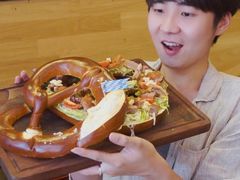 -Brotzeit博璨德国啤酒餐厅(亮马桥官舍店)