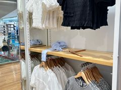 -优衣库(深圳万象天地旗舰店)