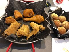 -博姆炸鸡精品餐厅(常发广场店)