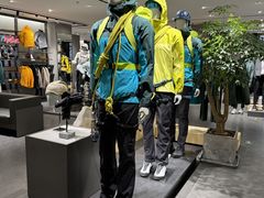 -ARC'TERYX始祖鸟(北京王府中环店)