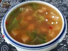 -八两八金·莱芜特色炒鸡(市南漳浦路店)