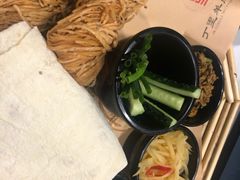-丁里羊肉小镇(天鹅湖总店)