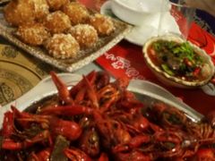 -李双猪·小龙虾·烧烤·羊肉煲(乐山店)