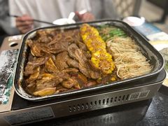 -河畔春天时尚餐厅