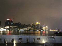 -黄浦江游览十六铺3号码头网红自助餐