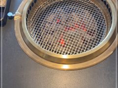 -铭牛烧肉·和牛海鲜自助(高新月牙湖店)