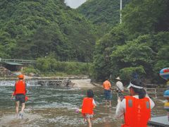-安吉龙王山峡谷漂流
