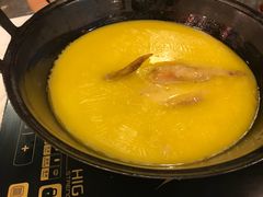 -鲜入围煮花胶鸡海鲜火锅