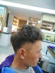-诗悦发型烫染SALON
