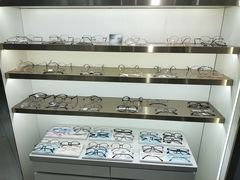 -视野联行眼镜蔡司·依视路官方授权店(顺城店)