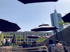 -UNI UNI(环亚凯瑟琳店)