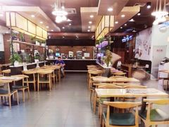 大堂-李先生牛肉面大王(成都东站西广场店)