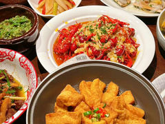 -二厨·吊桥小院·脆皮烧鸡公·本地农家菜(沿江西路店)