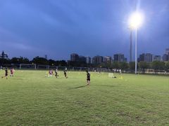 -Riverside河畔少儿足球培训(前滩店)