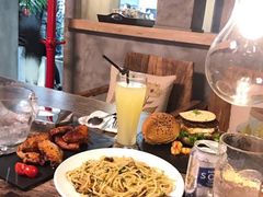 -HIGH FIVE哈福手工汉堡(桂林路店)