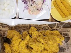-BHC炸鸡(明洞总店)