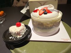 自带蛋糕-官也街澳门火锅(新源里店)