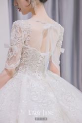 -Lady  Jane高端婚纱礼服馆