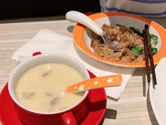 -必胜客(证大大拇指店)
