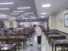 -崇德楼水盆牛羊肉泡馍馆(文艺路店)