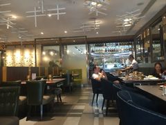 大堂-小天鹅戴斯酒店鲸鲨百汇创作料理