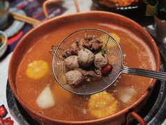 手捶生牛肉丸-牛村来人潮汕牛肉火锅(西单店)