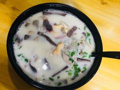 -津津老鸭粉丝馆(正东路店)