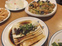 -沁香缘巫山烤鱼(看丹桥店)