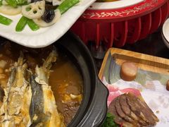 -唐山宴百姓府邸院落中餐