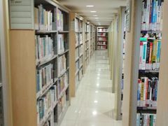 -上海市静安区图书馆(新闸路馆)