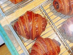 -VERIE BAKEHOUSE