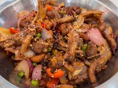 -休记光头香辣蟹干锅(绵竹店)