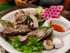 手抓羊肉-吉祥圣雪藏餐