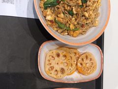 -大食代美食广场(上海中心店)