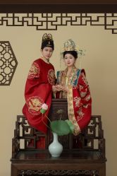 -雪中彩影婚纱摄影·微光艺术中心