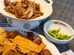-老鼎万春卤菜(五代传承创始老店)